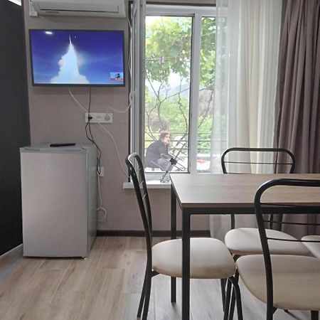 Veranda M Tbilisi Buitenkant foto